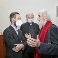 Fotograf Jindřich Štreit s arcibiskupem olomouckým Janem Graubnerem a s ředitelem VMO Jakubem Rálišem