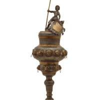 Uvítací pohár cechu řeznického, 1700, Olomouc, cín, výška 53 cm, průměr nohy 17 cm