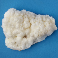 Kalcit, sněhově bílý - sintr (květákovitý), lokalita Vitošov - lom, 1. etáž